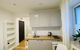Bezagenta Mozart8 Studio Easy Access To City Wifi