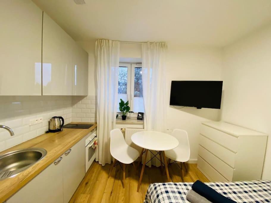 Apartament Bezagenta Mozart8 Studio Easy Access To City Wifi Warszawa Zewnętrze zdjęcie